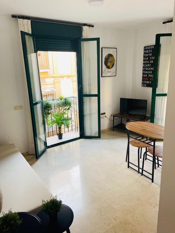 Paloma Suite Solarium Centro Historico Malaga Bagian luar foto